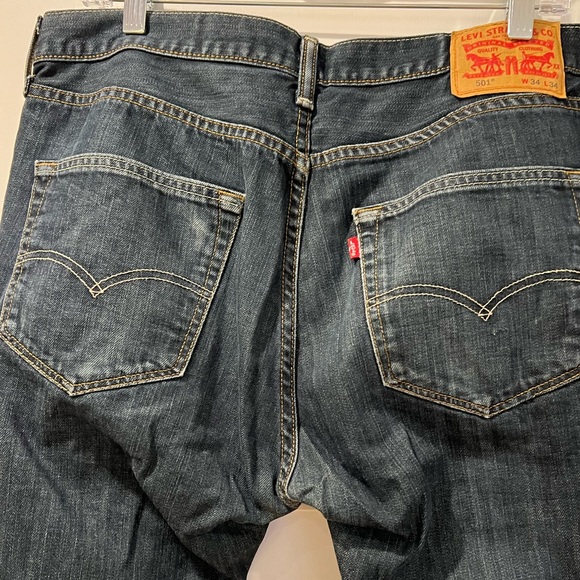 Levi’s 501 Original Fit Button Fly Jeans in Medium Stonewash 34X34 - Picture 8 of 16